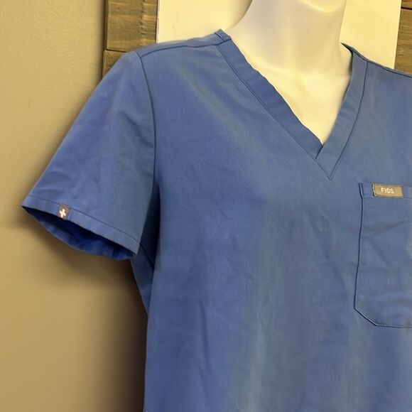 FIGS Technical Collection Blue Short Sleeve V-Neck Medical Scrub Shirt Pocket-XS - Picture 5 of 13